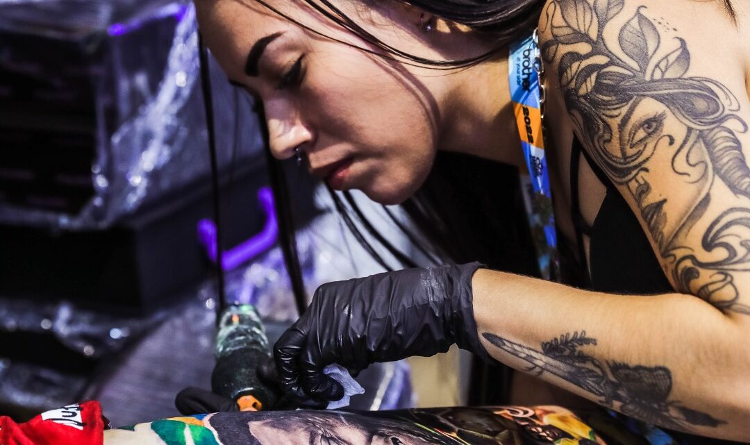 Doação de cursos profissionalizantes de tattoo e piercing