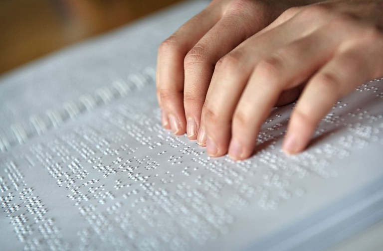 Dia Mundial do Braille: a celebração da inclusão e da autonomia