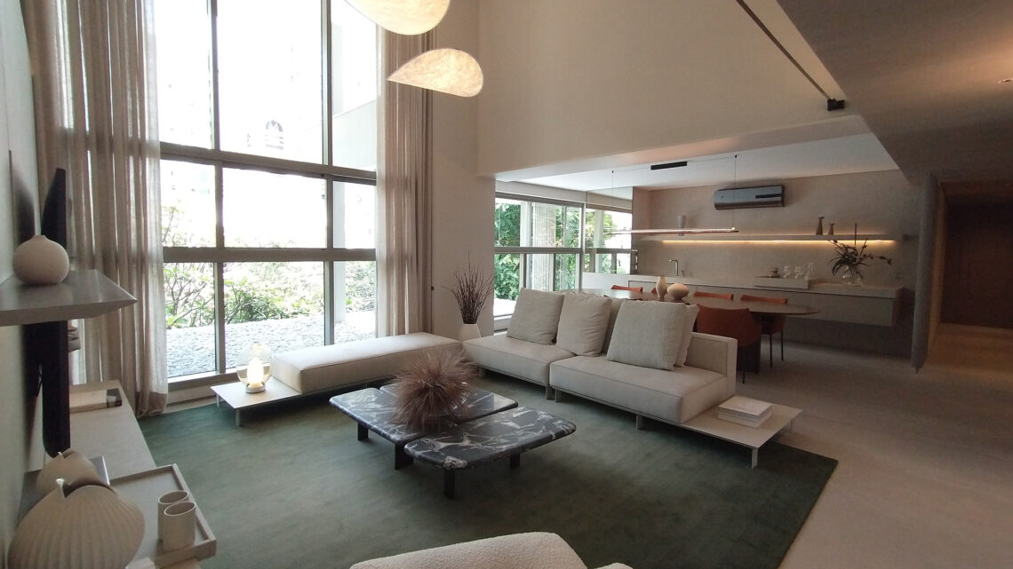 Leilão de móveis e peças de luxo assinadas será feito online