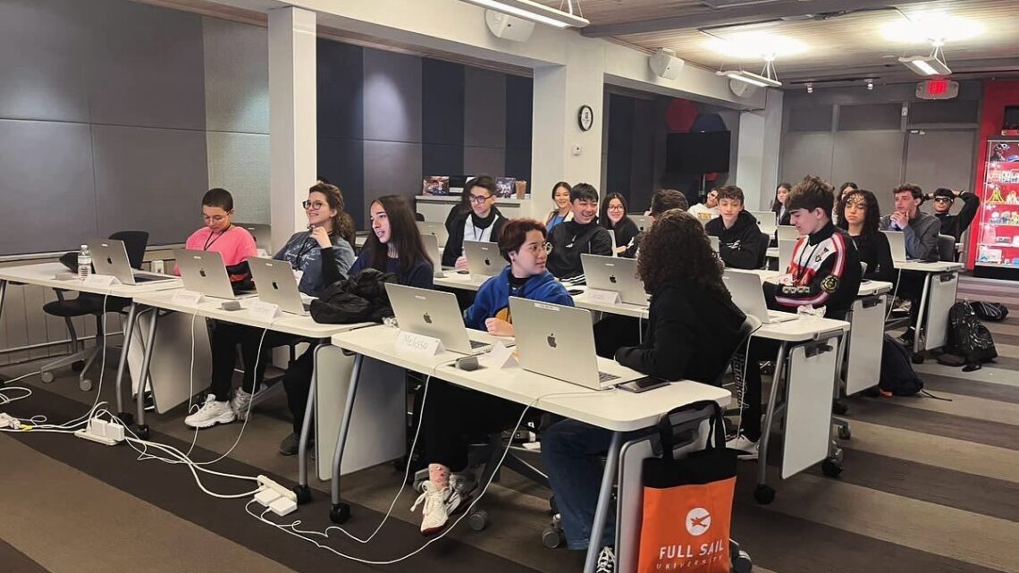 Campus Experience reúne jovens brasileiros em Orlando