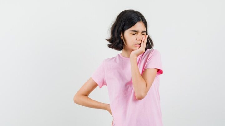 Bruxismo infantil: causas vão de alergia a distúrbio do sono