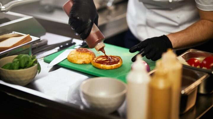 Setor de food service emprega 6 milhões de pessoas no Brasil