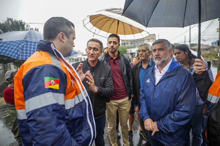 Repasse de mais R$ 13,4 milhões, novos reconhecimentos e ações de apoio às vítimas marcam o sábado no Rio Grande do Sul