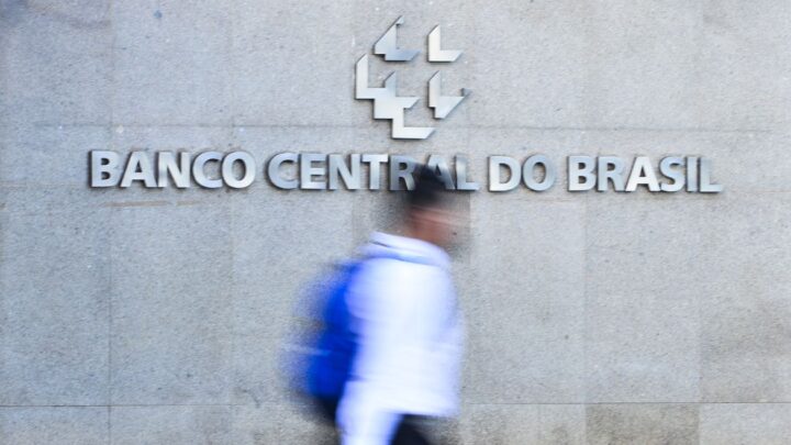 Boletim focus: redução da taxa básica de juros fica mais distante