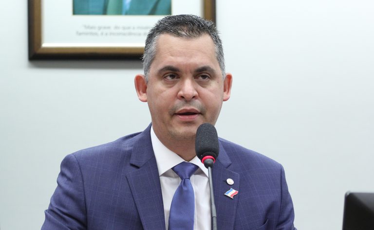 PEC prevê recursos para prevenção a catástrofes climáticas no Brasil