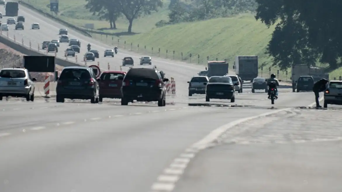 RS: Oito trechos de estradas totalmente interditados e 14 parcialmente, aponta Ministério dos Transportes