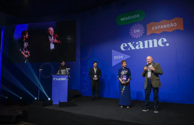Revista Exame premia Coworking Smart por Negócio em Expansão