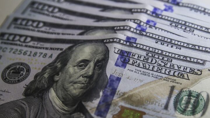 Dólar encerrou a última semana em queda de 0,50%