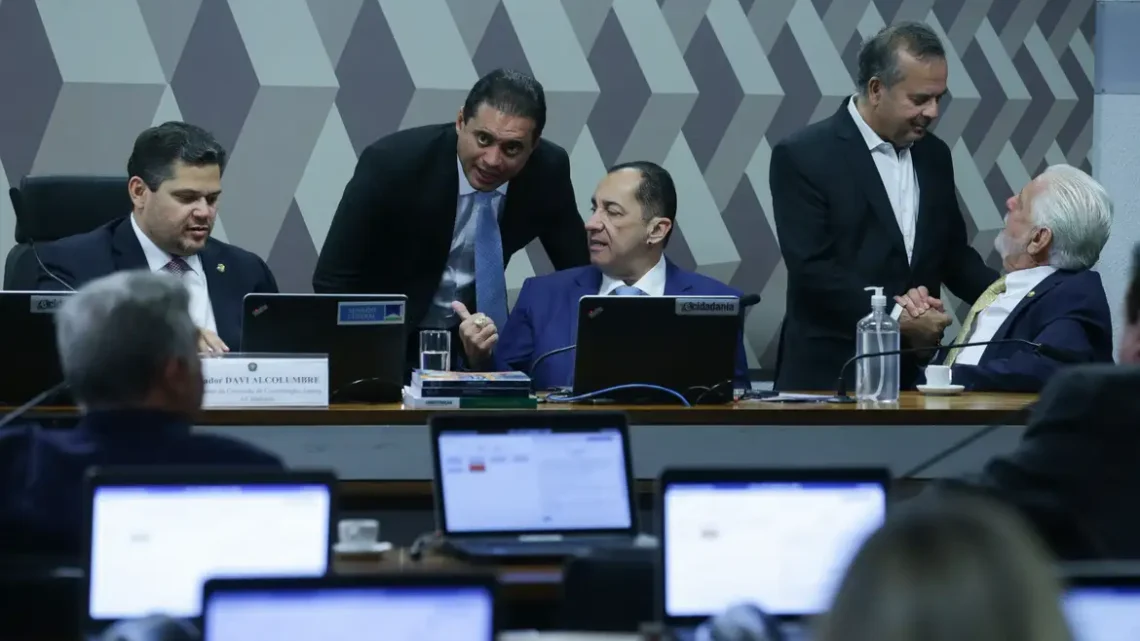 Ficha Limpa: projeto pode reduzir prazo de inelegibilidade