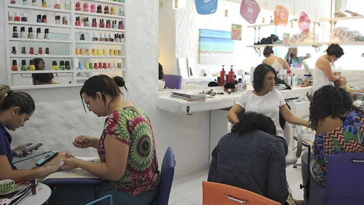 Volume de serviços no Brasil atinge patamar recorde, com alta de 1,7% em junho