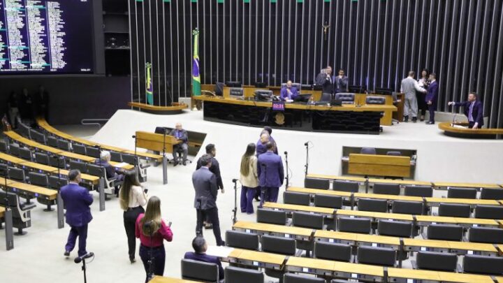 Proposta em tramitação no Congresso retira gastos com terceirização dos limites de despesas com pessoal