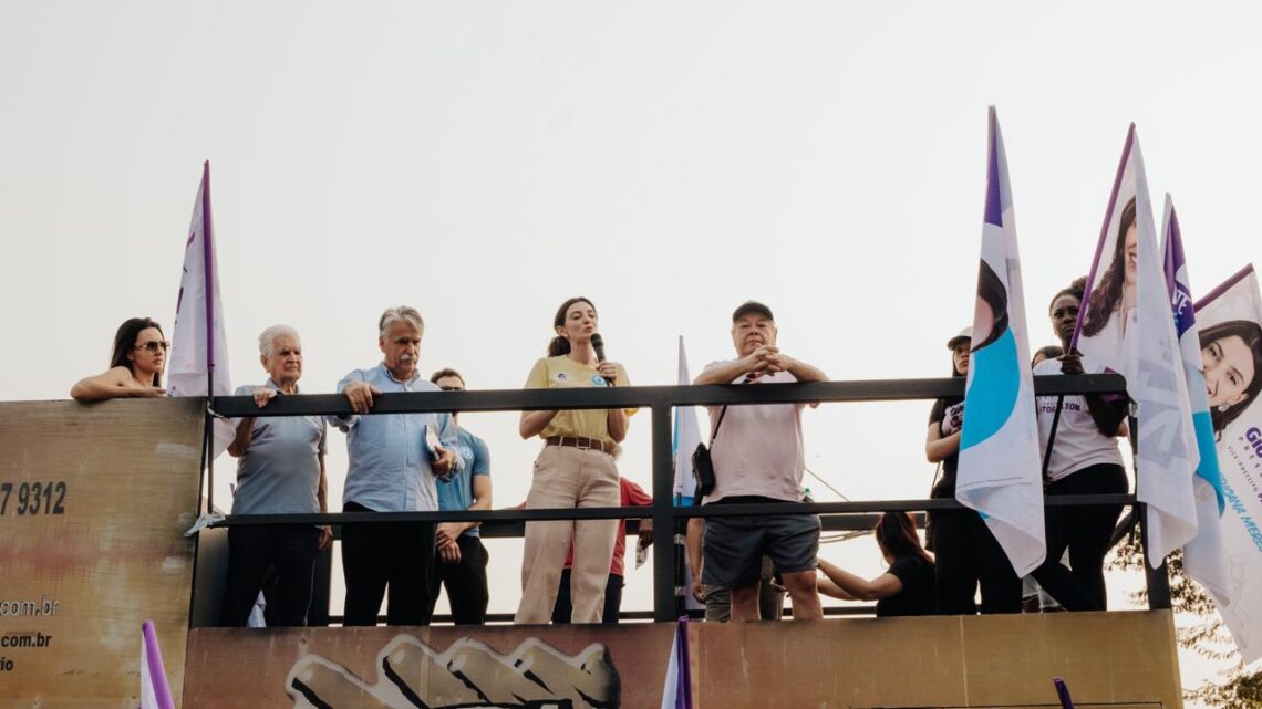 Em comício no Jd. da Paz, Maria Giovana afirma que acabará com a falta de água