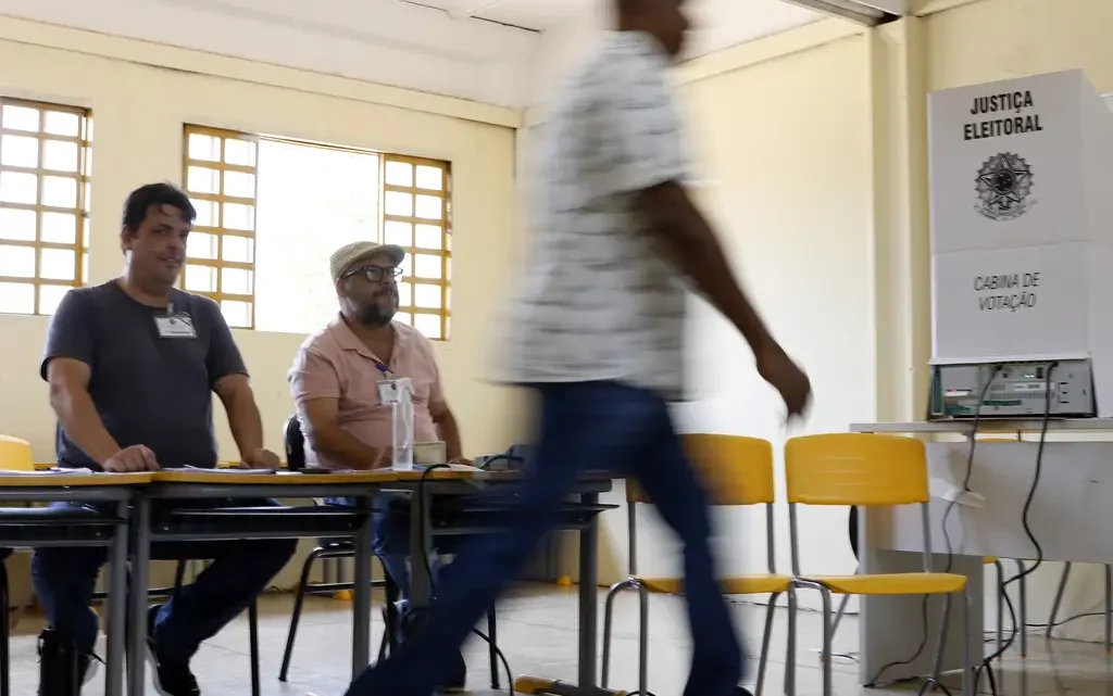 Eleições 2024:  “irmão”, “irmã”, “pastor” e “pastora”; 469 candidatos com nomes religiosos são eleitos no 1° turno