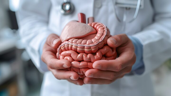 Check-up regular com gastroenterologista previne câncer
