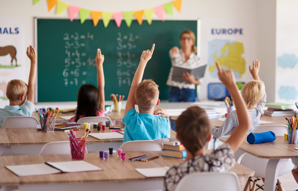 Ensino bilíngue impacta o desenvolvimento infantil