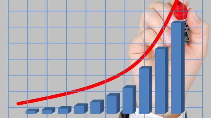 Inflação encerra 2024 acima da meta e pressiona economia