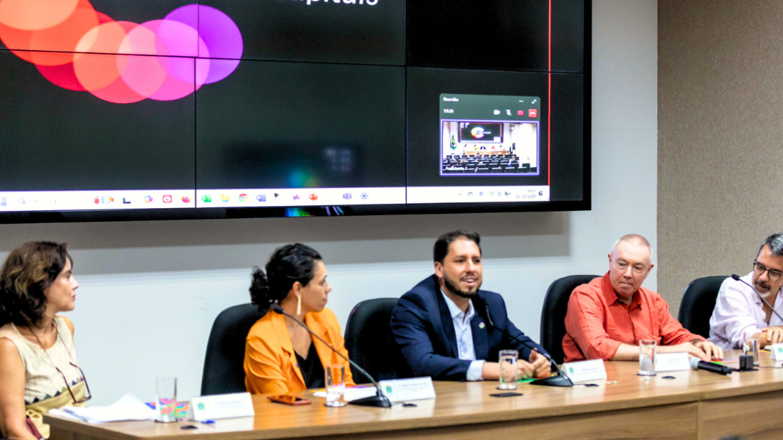 Livros, jogos eletrônicos e cinema são os gêneros culturais preferidos dos brasileiros das capitais, revela pesquisa