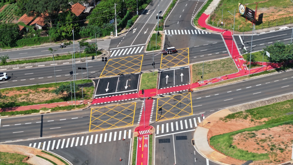 Novo semáforo no cruzamento do Corredor Metropolitano com a Av. Panaíno começa a operar na segunda-feira