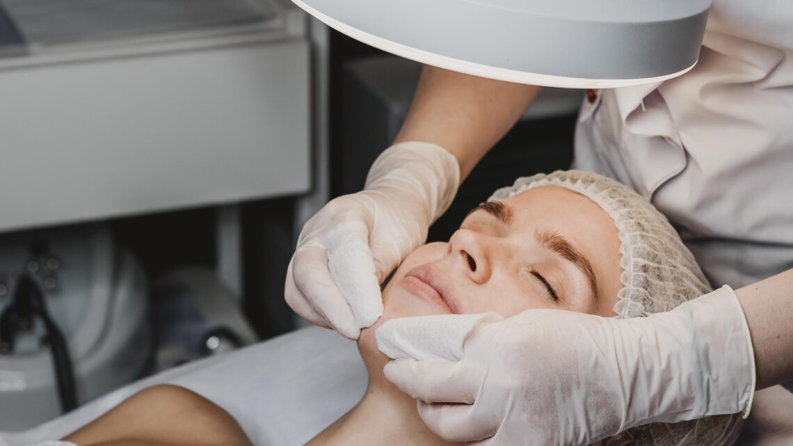 Estética cresce e abre oportunidades para mulheres