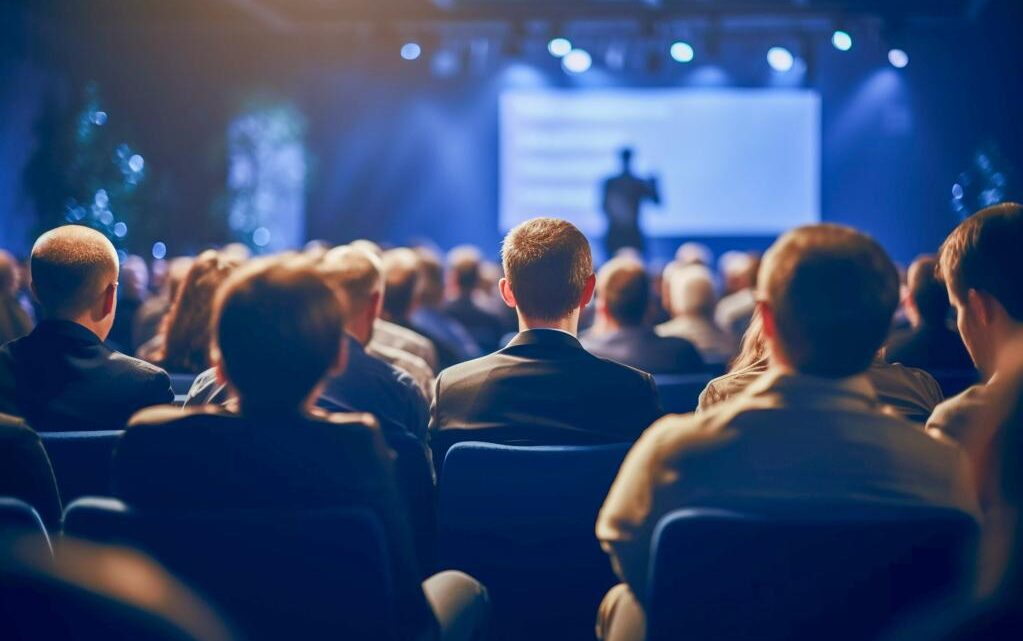 Com IA e debates sobre o setor, SOMA Contábil estreia em SP