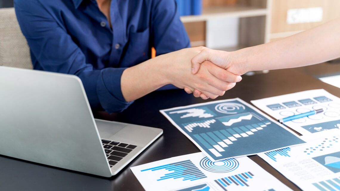 Setor de seguros cresce 12,2%, impulsionado por franquias