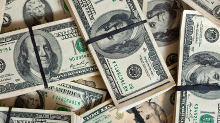 Dólar fecha último pregão em alta de 1%, com divulgação de dados de empregos nos EUA