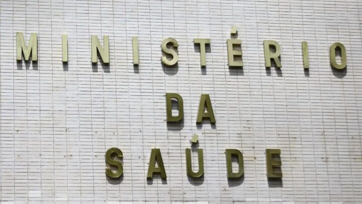 Gripe Aviária: mesmo sem casos confirmados no país, Ministério da Saúde lança plano de contingência