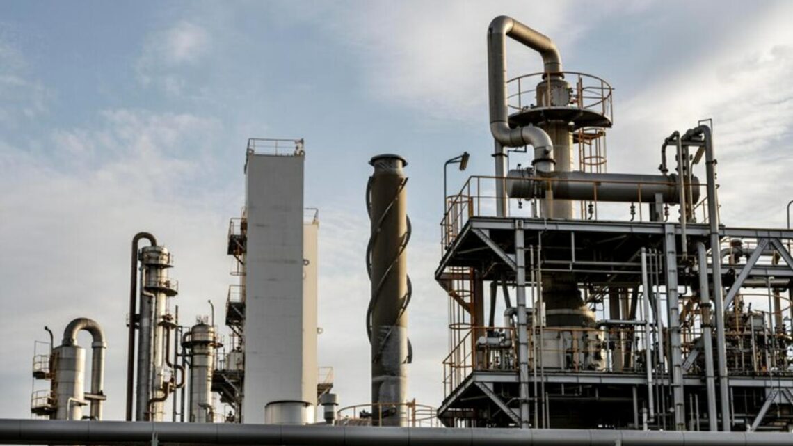 Indústria química: produção, vendas e demanda interna caem no primeiro bimestre de 2025