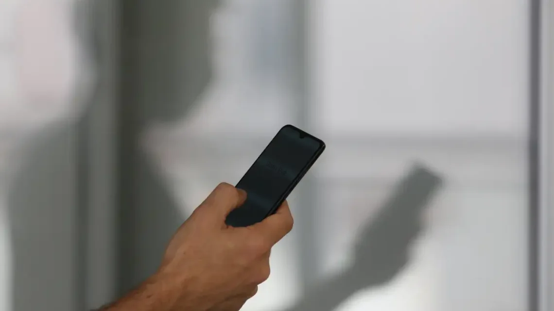 Projeto simplifica cancelamento de serviços de internet e telefonia