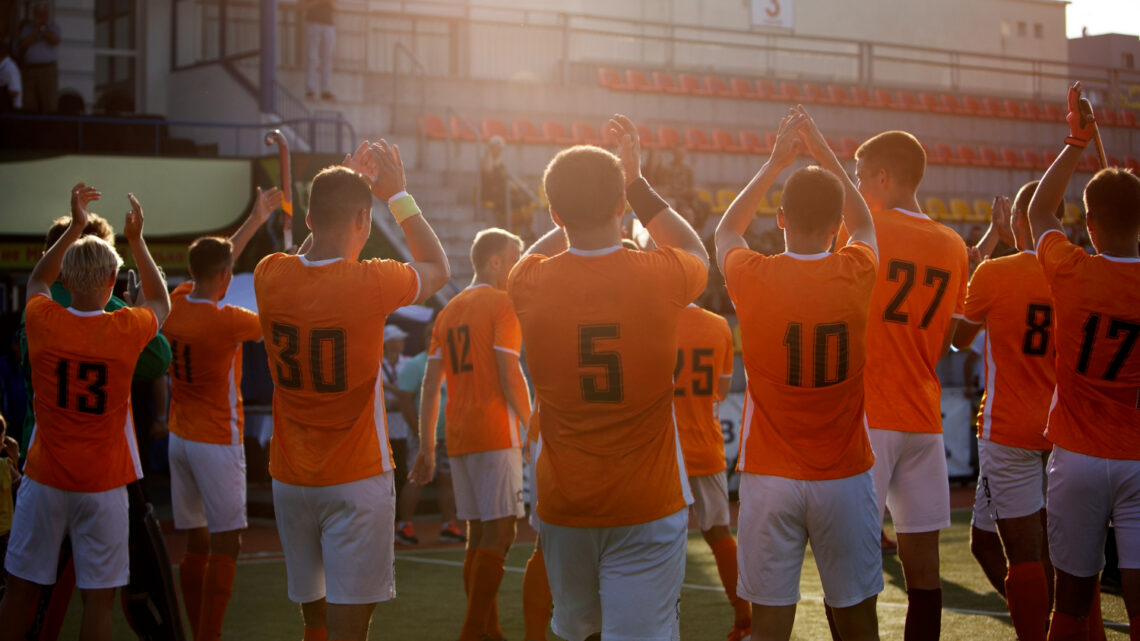 Linha têxtil: uniformes de futebol personalizados em alta