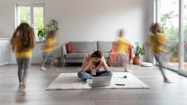 Burnout parental: Kidzenith busca aliviar a carga mental