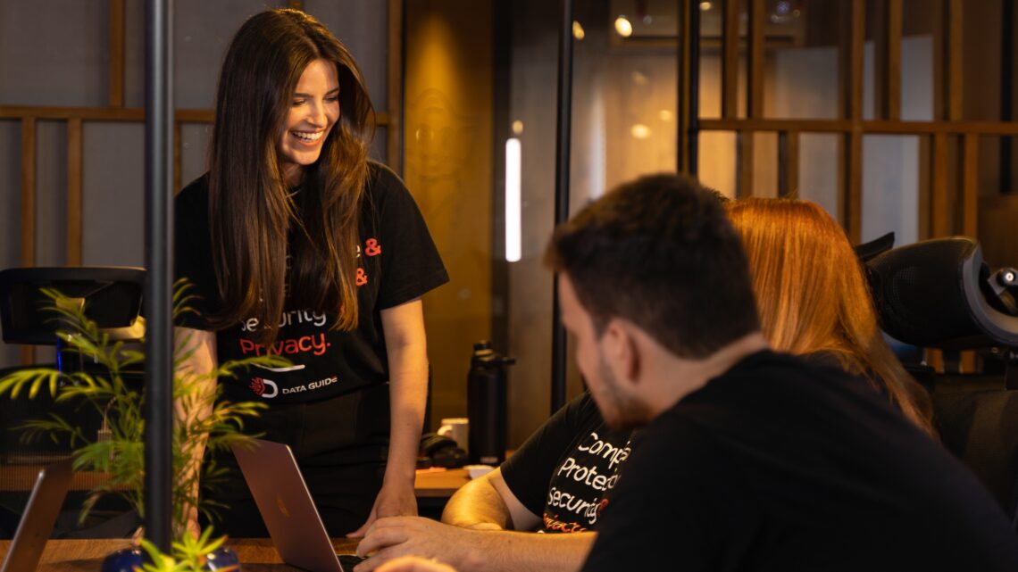 Empreendedores tornam proteção de dados acessível para PMEs brasileiras