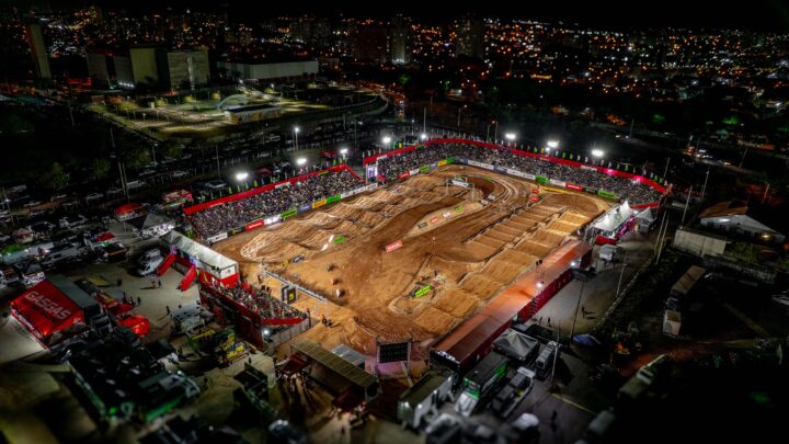 Enzo Lopes vence etapa e acirra disputa do Arena Cross