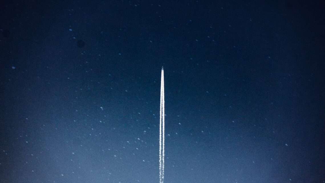 Funerária Premium oferece envio de cinzas ao espaço