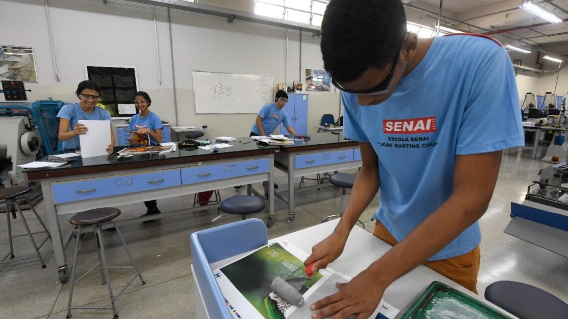 Jovem Aprendiz: SENAI oferece mais de 53 mil vagas para estudantes no segundo semestre de 2025