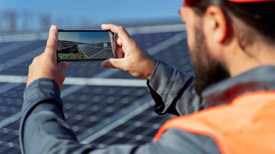 Adias Sol.Ar. lança app e programa para integradores