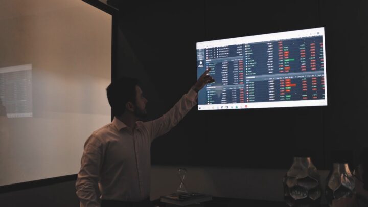 Grupo Fractal adota modelo 360° com foco no cliente no setor financeiro