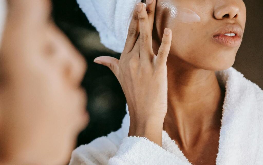 Skincare cresce no Brasil, mas ainda faltam informações