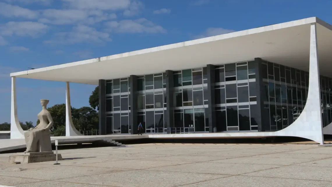 STF confirma lei que garante devolução de valores pagos a mais na conta de luz