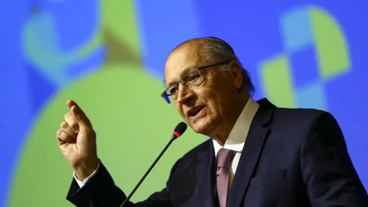 Tarifaço: plano de contingência deve ser anunciado até terça-feira (12), diz Alckmin