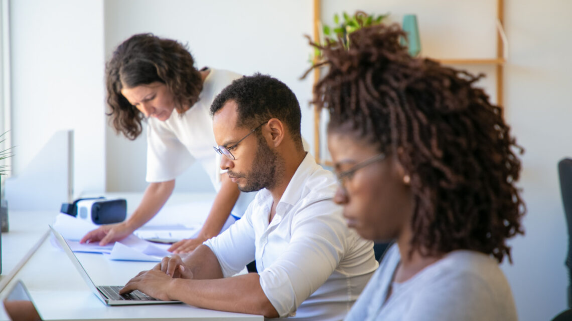 Bom Dia RH discute como a inovação está transformando a educação corporativa