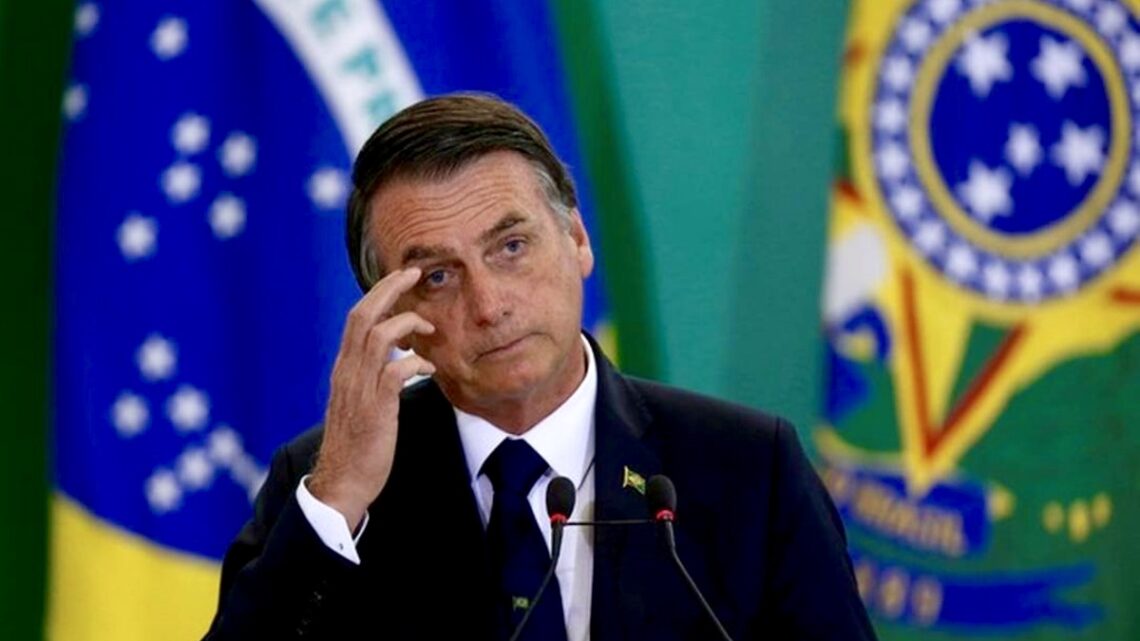Moraes decreta prisão domiciliar de Jair Bolsonaro por descumprimento de cautelares