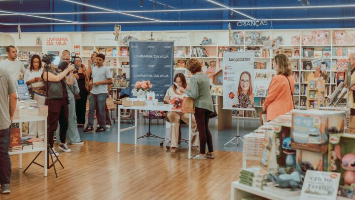 Tânia Viviane lança livro sobre espiritualidade