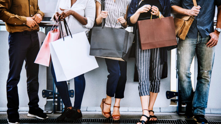 Consumo de moda cresce 42% em 25 anos, revela estudo