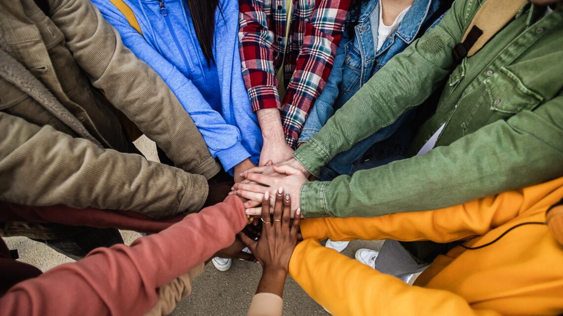 Rede de clínicas doa 500 consultas em ação solidária