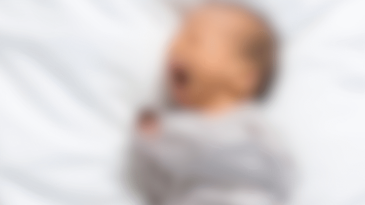 Mulher é presa em Minas Gerais por maus-tratos a bebê e furto de celular