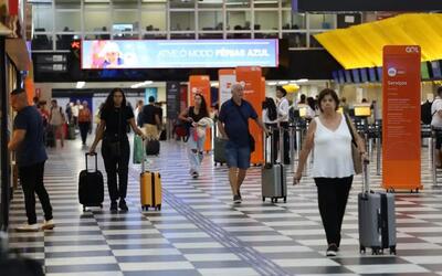 Malha aérea encolhe 15% em dois anos, mesmo com recorde de passageiros