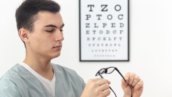 Cirurgia refrativa cresce como opção para correção visual