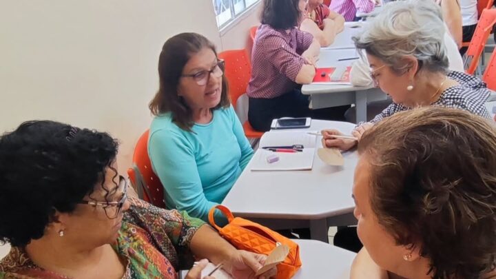 Mês de setembro chama atenção para a doença de Alzheimer