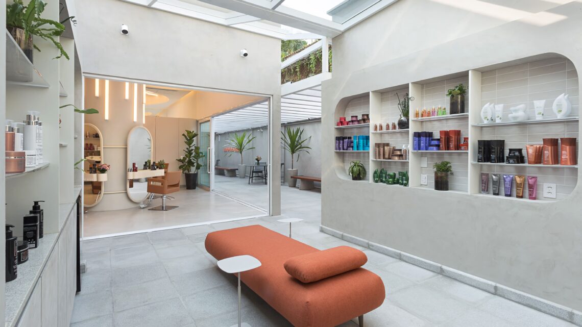 Amend orienta sobre cuidados com os cabelos no verão